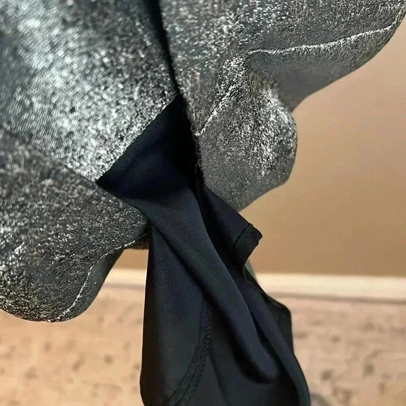 Saks Fifth 548 Chic Gold Backless V Mini Dress size 6 brand tag is cut off - Picture 7 of 11